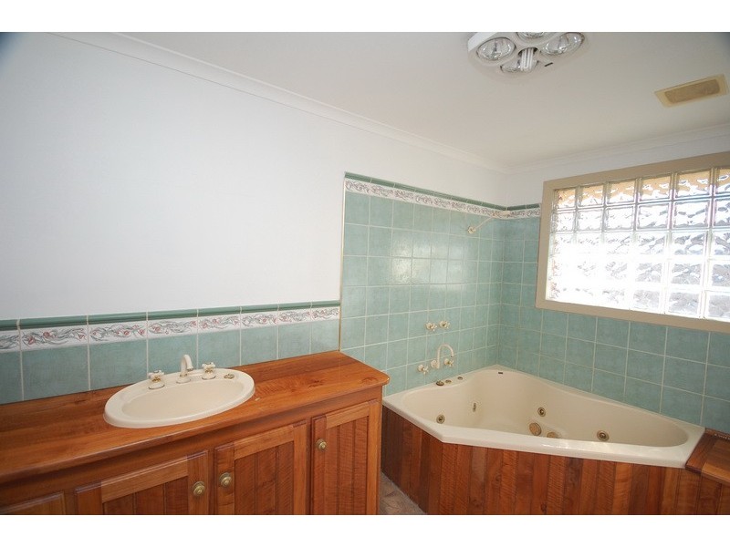 9 Byworth Street, Park Grove TAS 7320