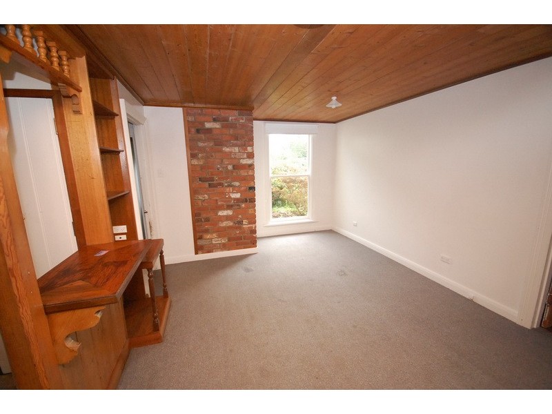 30 Main Road, Penguin TAS 7316