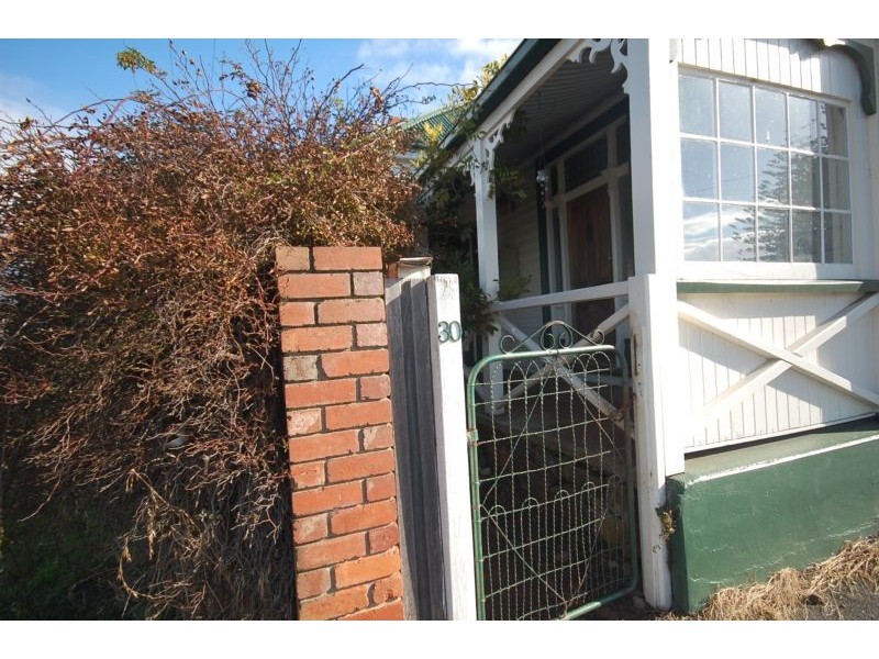 30 Main Road, Penguin TAS 7316