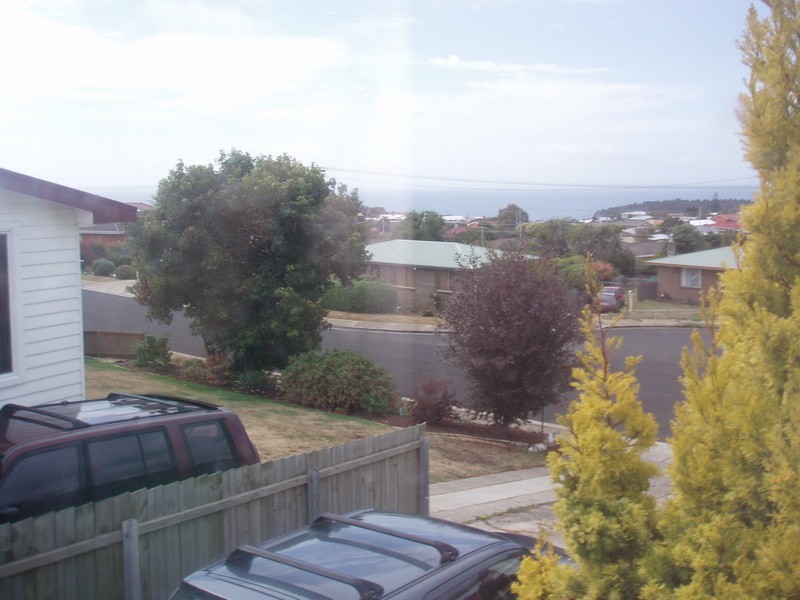 8 Winter Avenue, Burnie TAS 7320