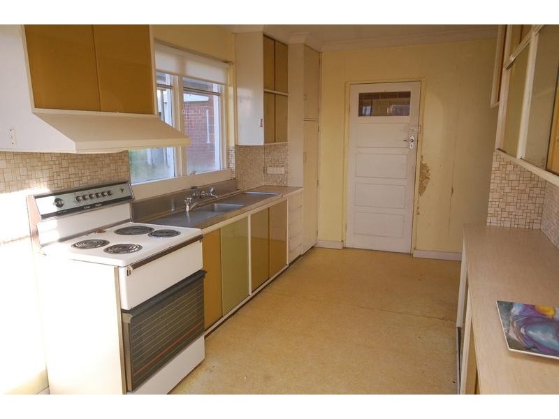 142 Main Road, Penguin TAS 7316