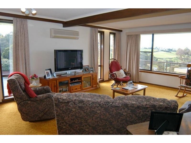 83 Ironcliffe Road, Penguin TAS 7316