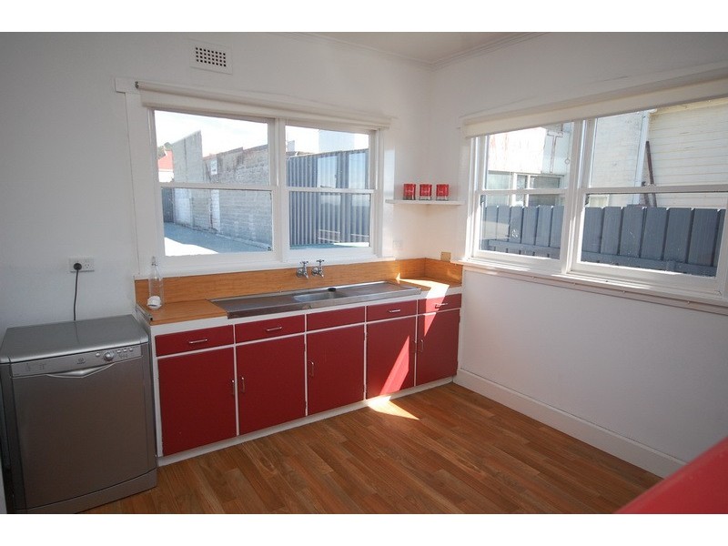 28 Main Road, Burnie TAS 7320