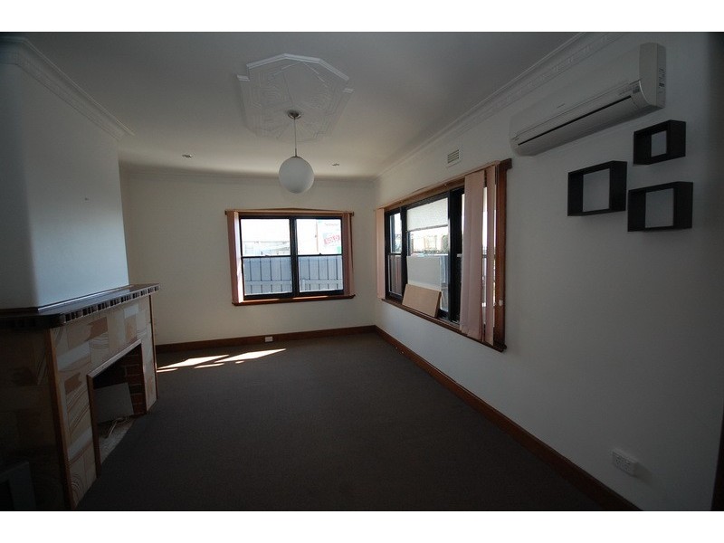 28 Main Road, Burnie TAS 7320
