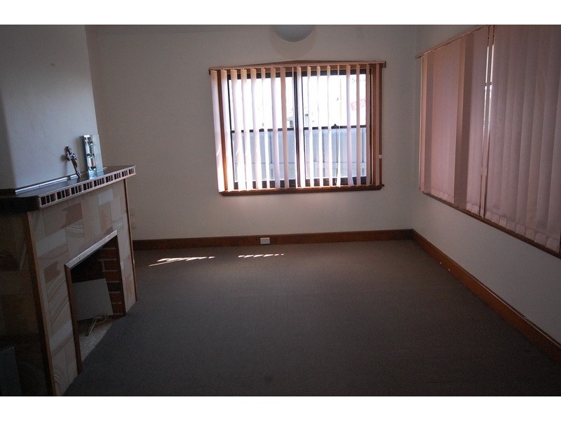 28 Main Road, Burnie TAS 7320