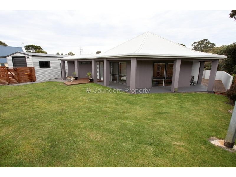 Sisters Beach TAS 7321