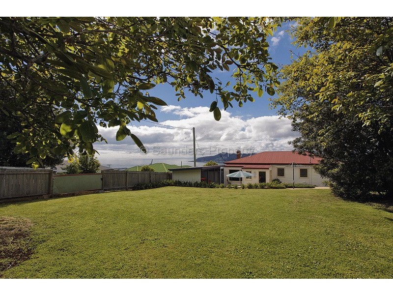 12 Elizabeth Street, Park Grove TAS 7320