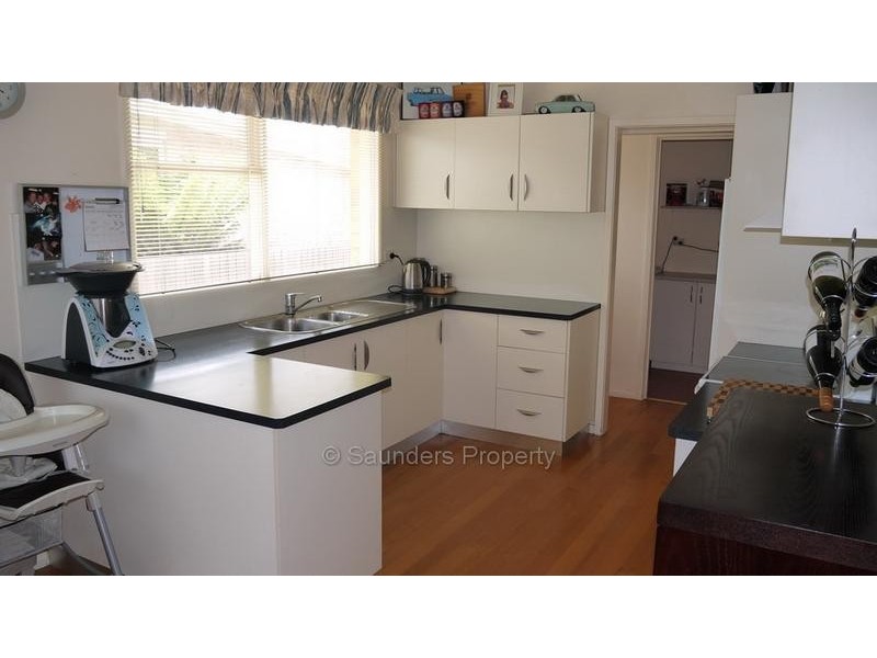 4 Fordham Drive, Devonport TAS 7310