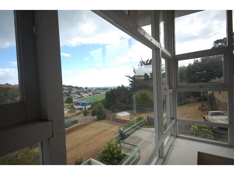 21 Quinn Street, Penguin TAS 7316
