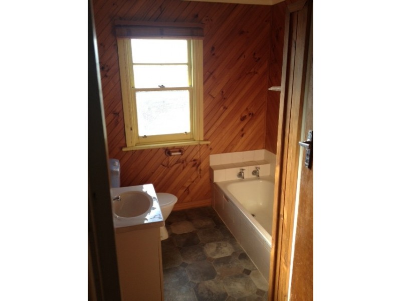 3 William Street, Ulverstone TAS 7315