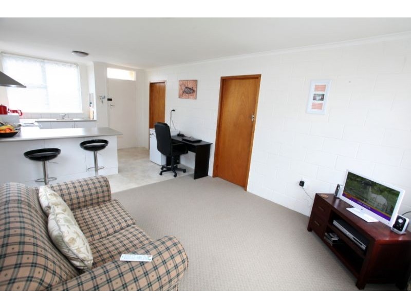 4/36 Saundridge Road, Cooee TAS 7320