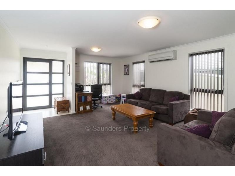 36 McCall Terrace, Stony Rise TAS 7310