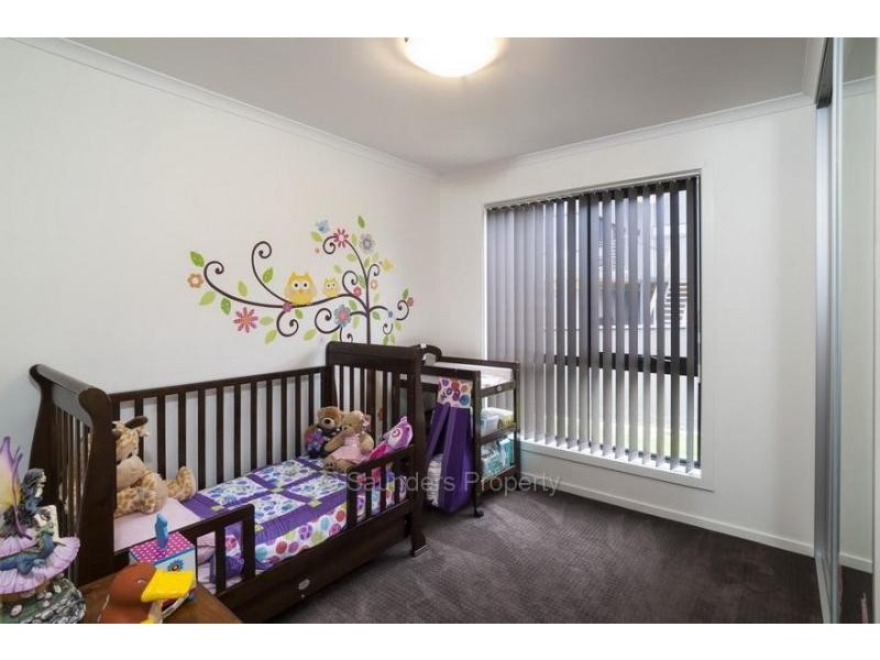 36 McCall Terrace, Stony Rise TAS 7310