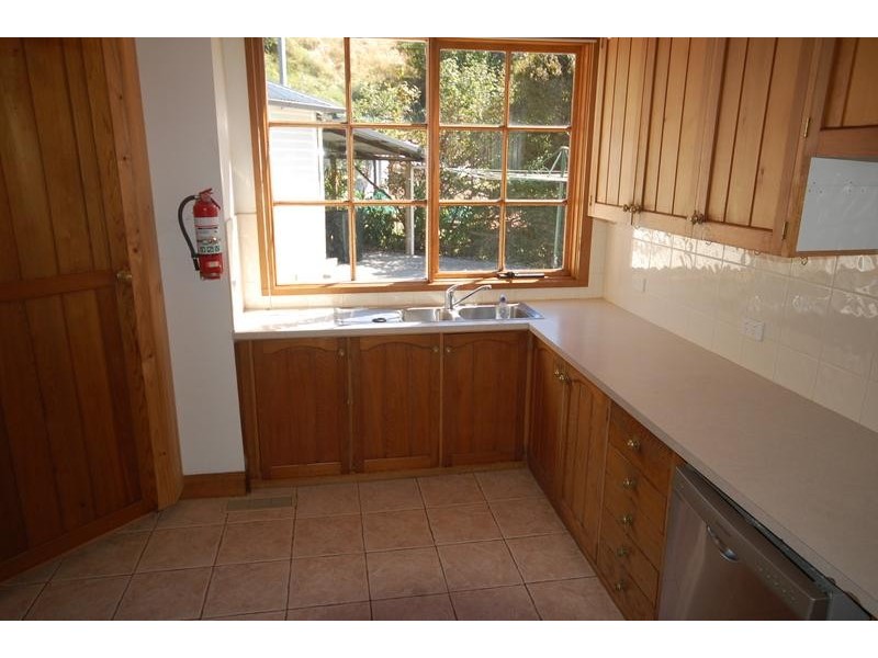 18 Pleasant Street, Burnie TAS 7320
