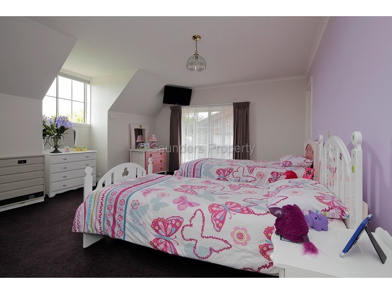 14 Hillfarm Drive, Park Grove TAS 7320