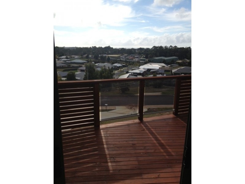 17 McCall Terrace, Stony Rise TAS 7310
