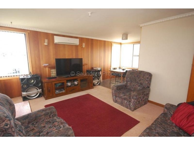 20 Beaufort Street, Somerset TAS 7322