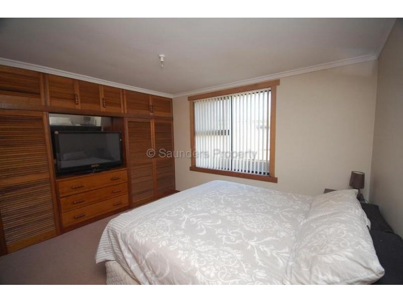 20 Beaufort Street, Somerset TAS 7322