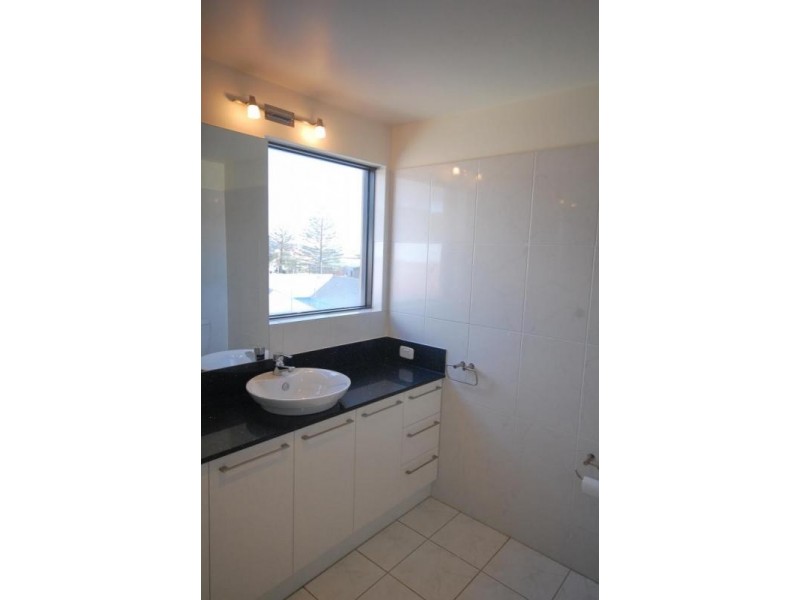 6/5 North Terrace, Burnie TAS 7320