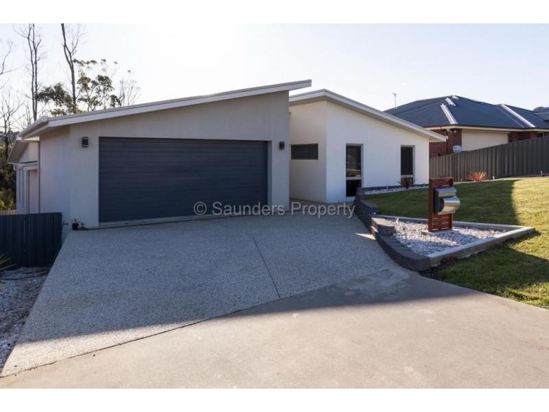 27 Georgiana Street, Devonport TAS 7310