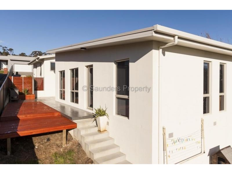 27 Georgiana Street, Devonport TAS 7310