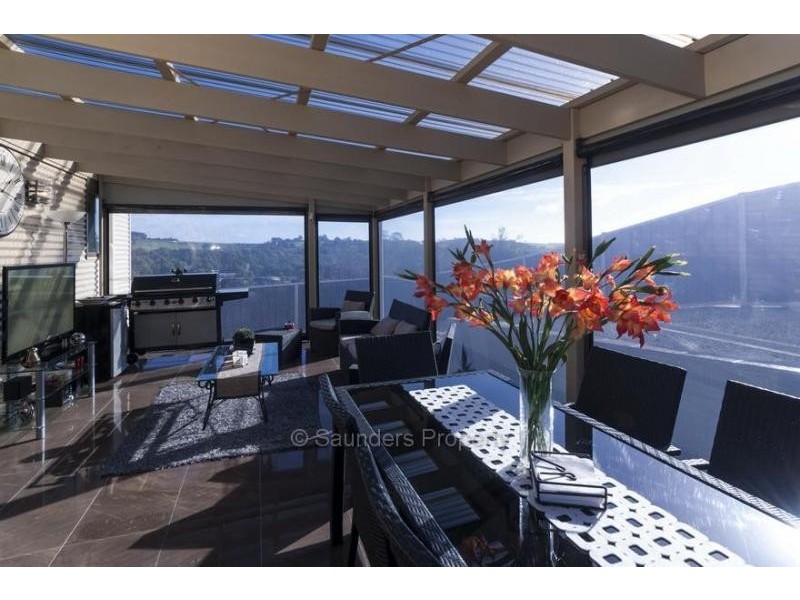 2/9 Tomarah Crescent, Devonport TAS 7310