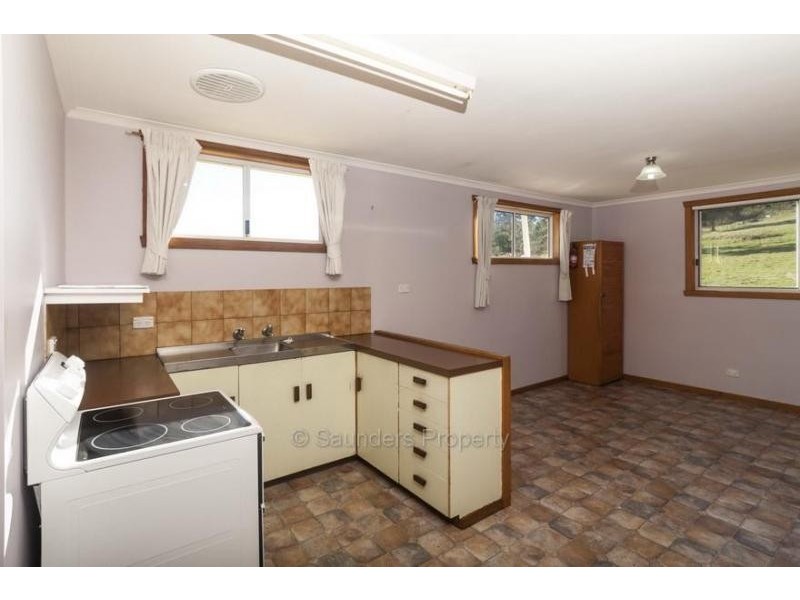 27 Blackwood Road, West Ulverstone TAS 7315