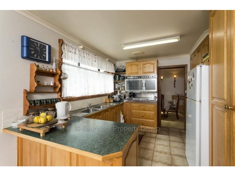 15 Oakwood Drive, Ambleside TAS 7310