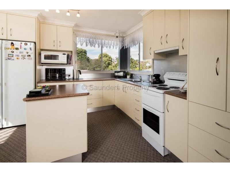 2 Quinn Street, Penguin TAS 7316