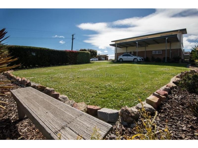 2 Quinn Street, Penguin TAS 7316