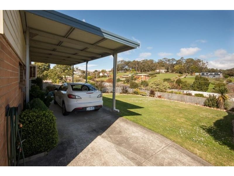 2 Quinn Street, Penguin TAS 7316