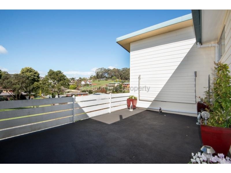 2 Quinn Street, Penguin TAS 7316