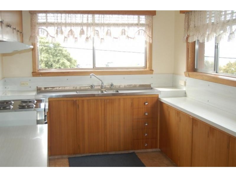 42 Wyatt Crescent, South Burnie TAS 7320