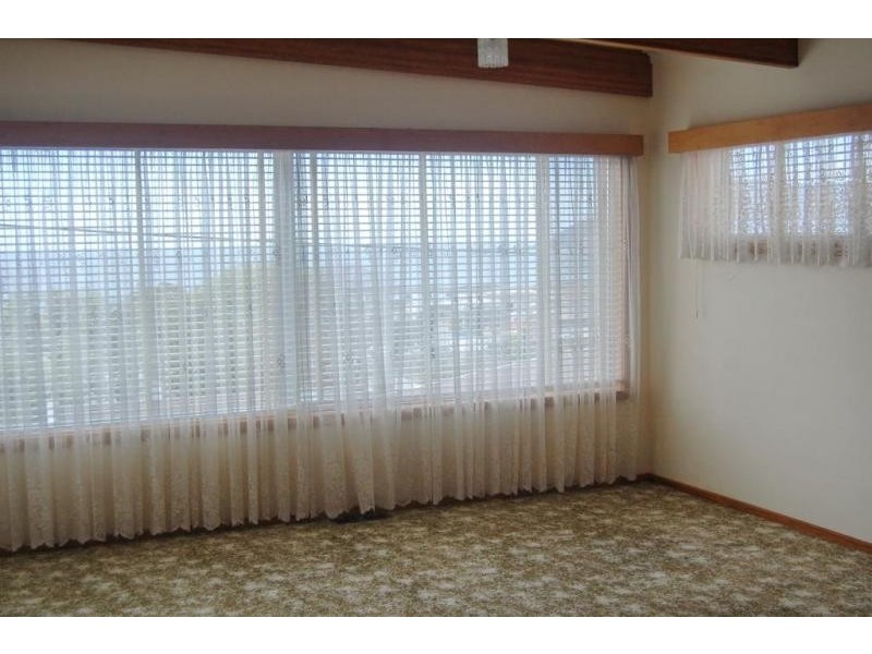 42 Wyatt Crescent, South Burnie TAS 7320