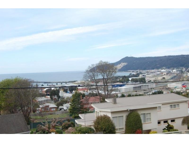 42 Wyatt Crescent, South Burnie TAS 7320