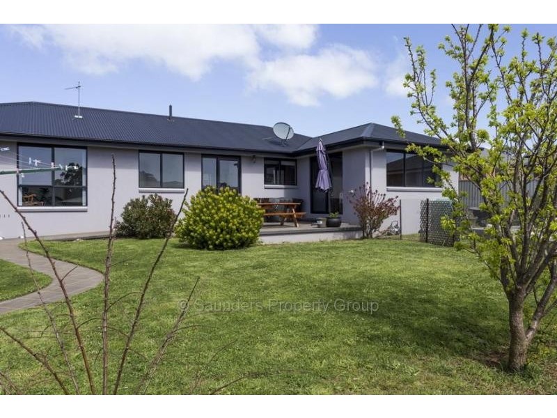 12 St Andrews Drive, Devonport TAS 7310