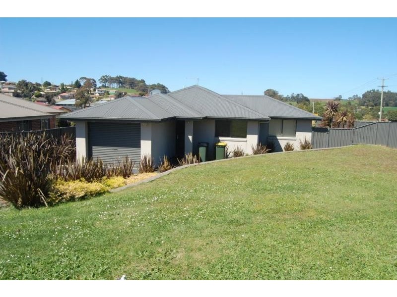 2 Wingrove Gardens, Shorewell Park TAS 7320