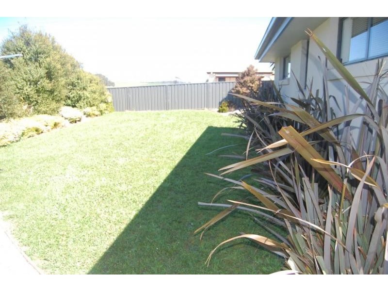 2 Wingrove Gardens, Shorewell Park TAS 7320