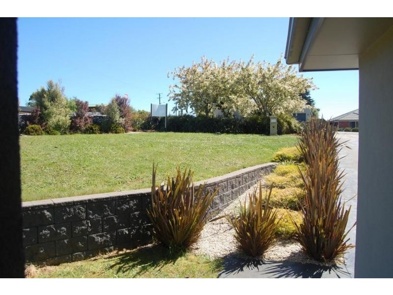 2 Wingrove Gardens, Shorewell Park TAS 7320