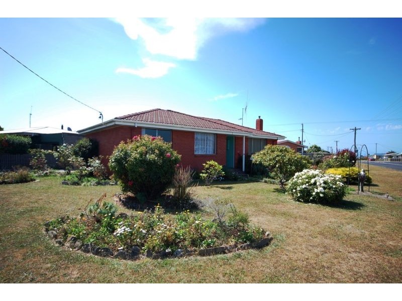 12 Southern Place, Somerset TAS 7322