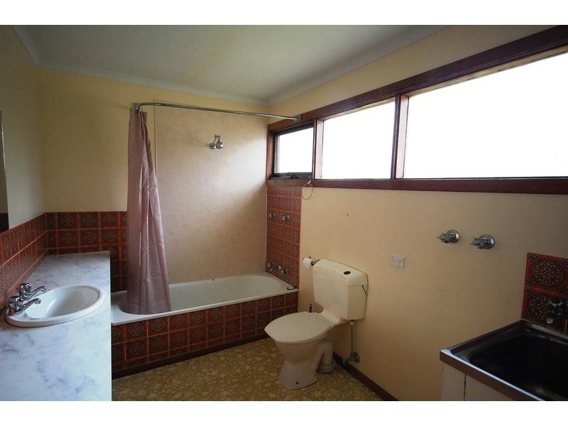 2/206 Old Surrey Road, Burnie TAS 7320