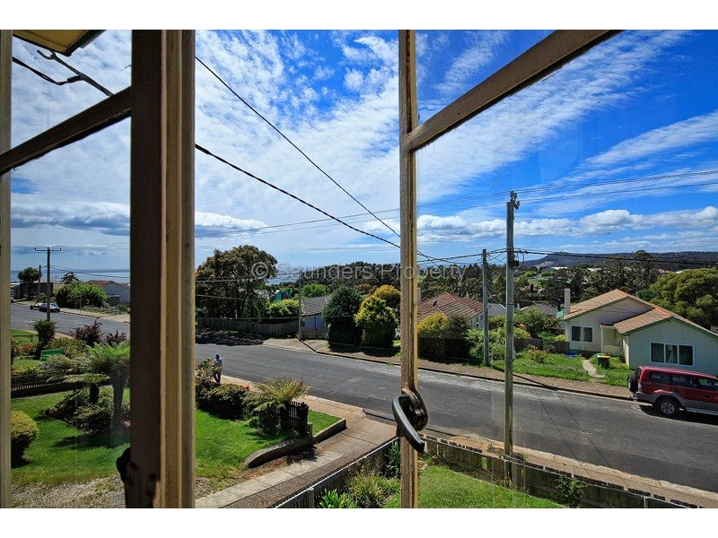 32 Mark Street, Burnie TAS 7320