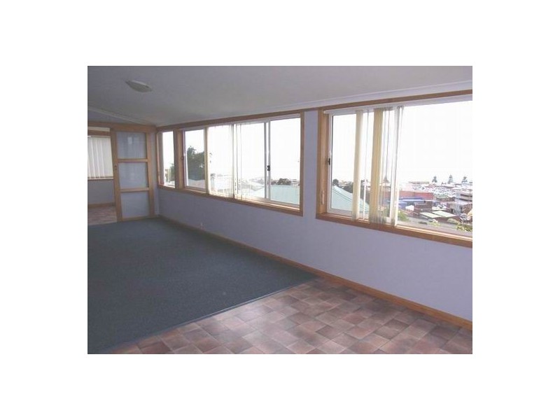 18 View Road, Burnie TAS 7320