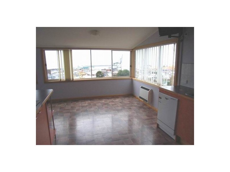 18 View Road, Burnie TAS 7320