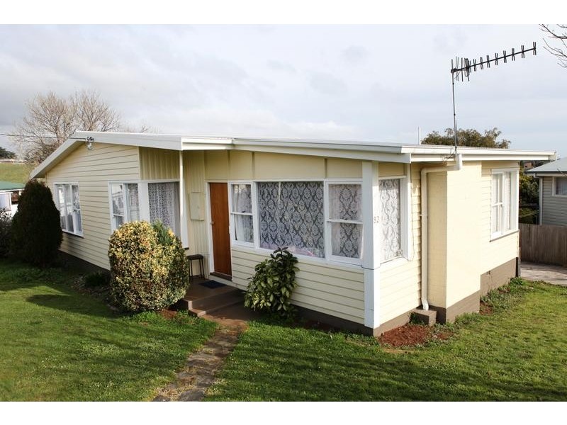 82 Stirling Street, Burnie TAS 7320