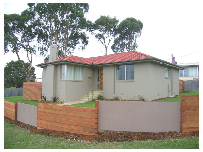 8 Flinders Drive, Somerset TAS 7322