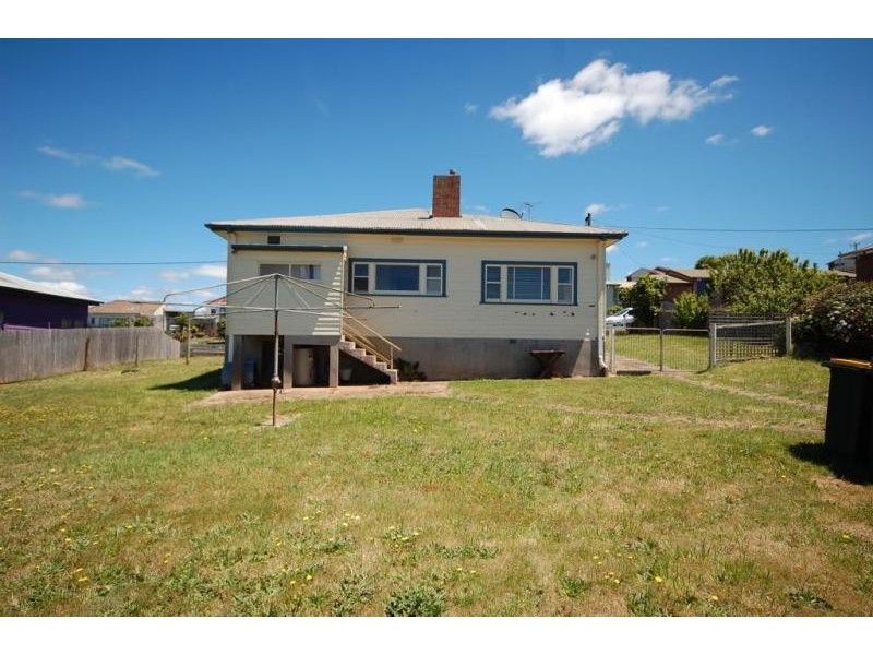 9 Reid Street, Upper Burnie TAS 7320