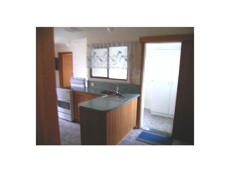 11 Van Diemans Crescent, Burnie TAS 7320