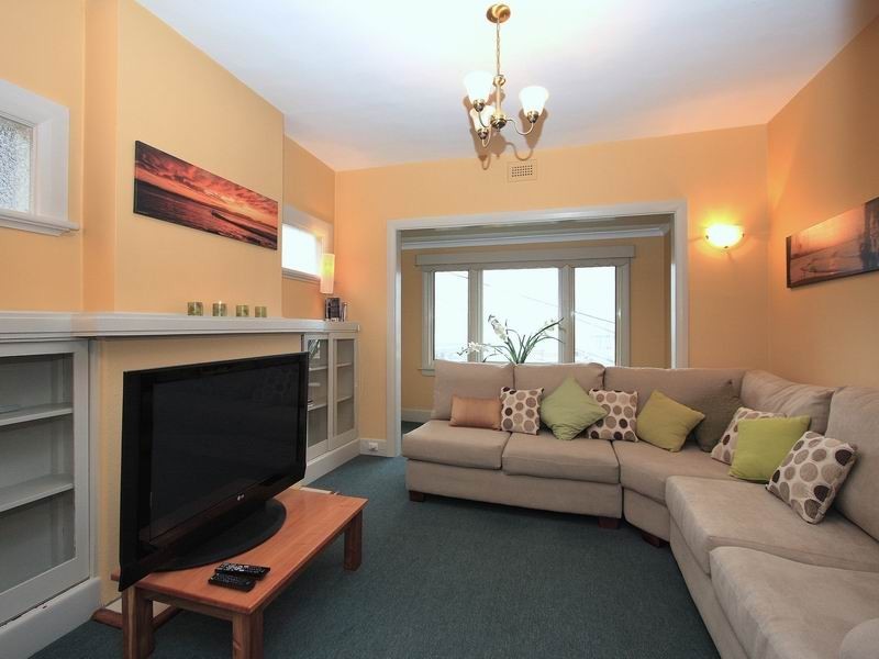 8 Amelia Street, Burnie TAS 7320
