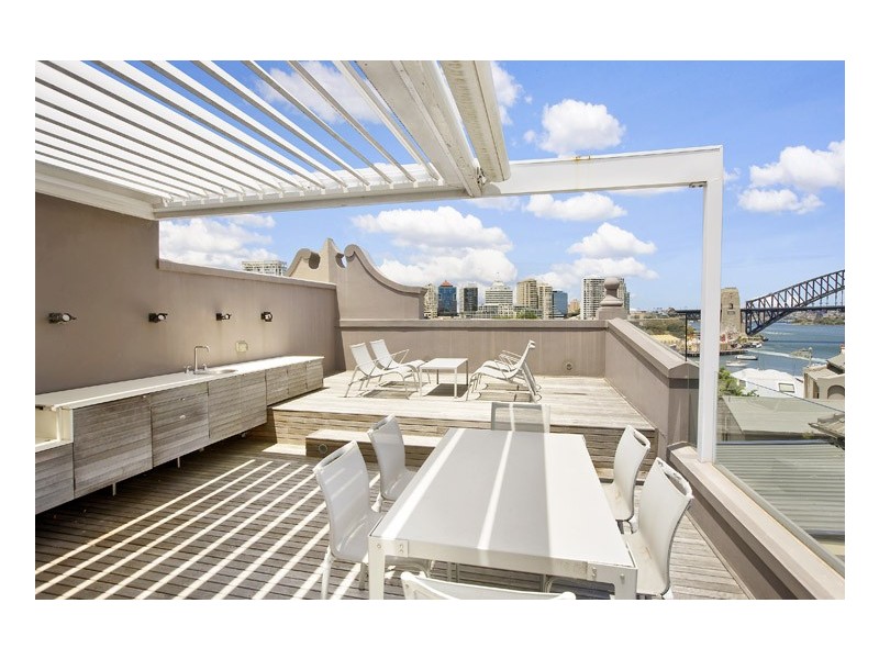 2 Waiwera Street, Mcmahons Point NSW 2060